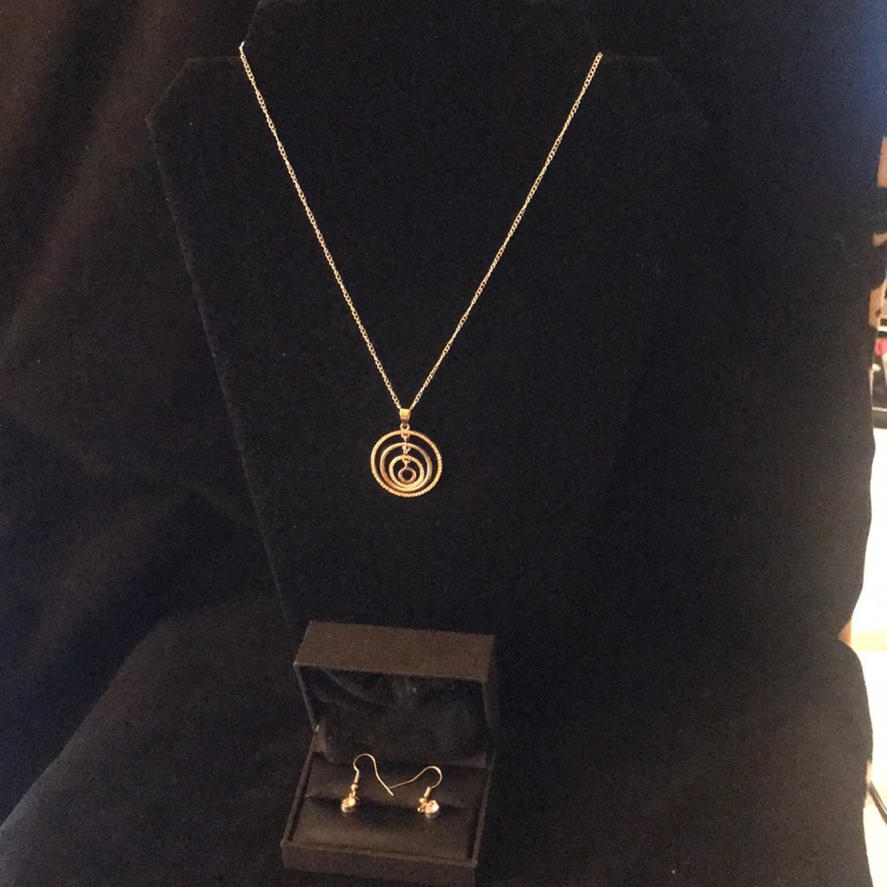 Necklace & Earrings
